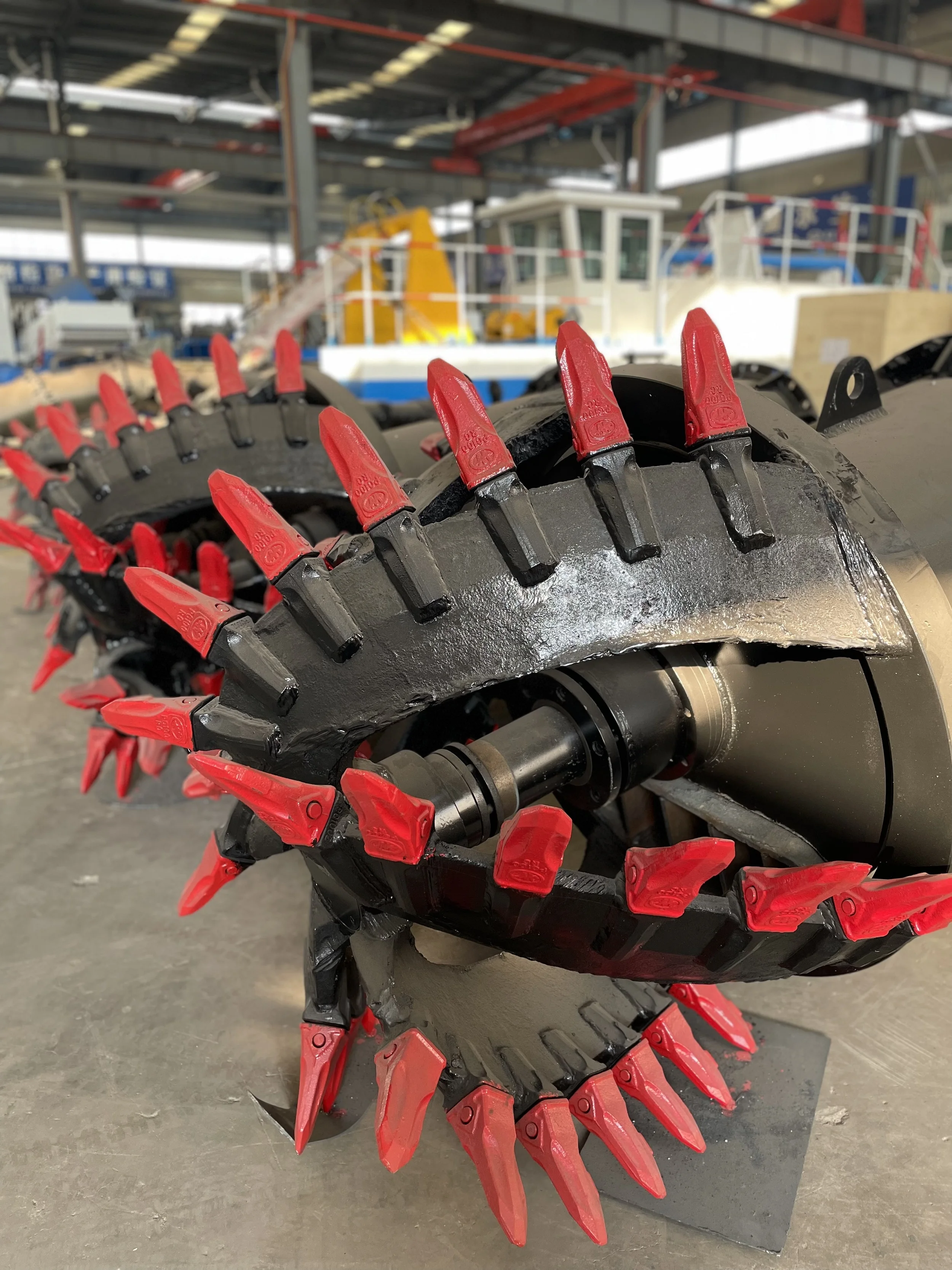 28 Inch Customizable Cutter Suction Dredger with High Performance