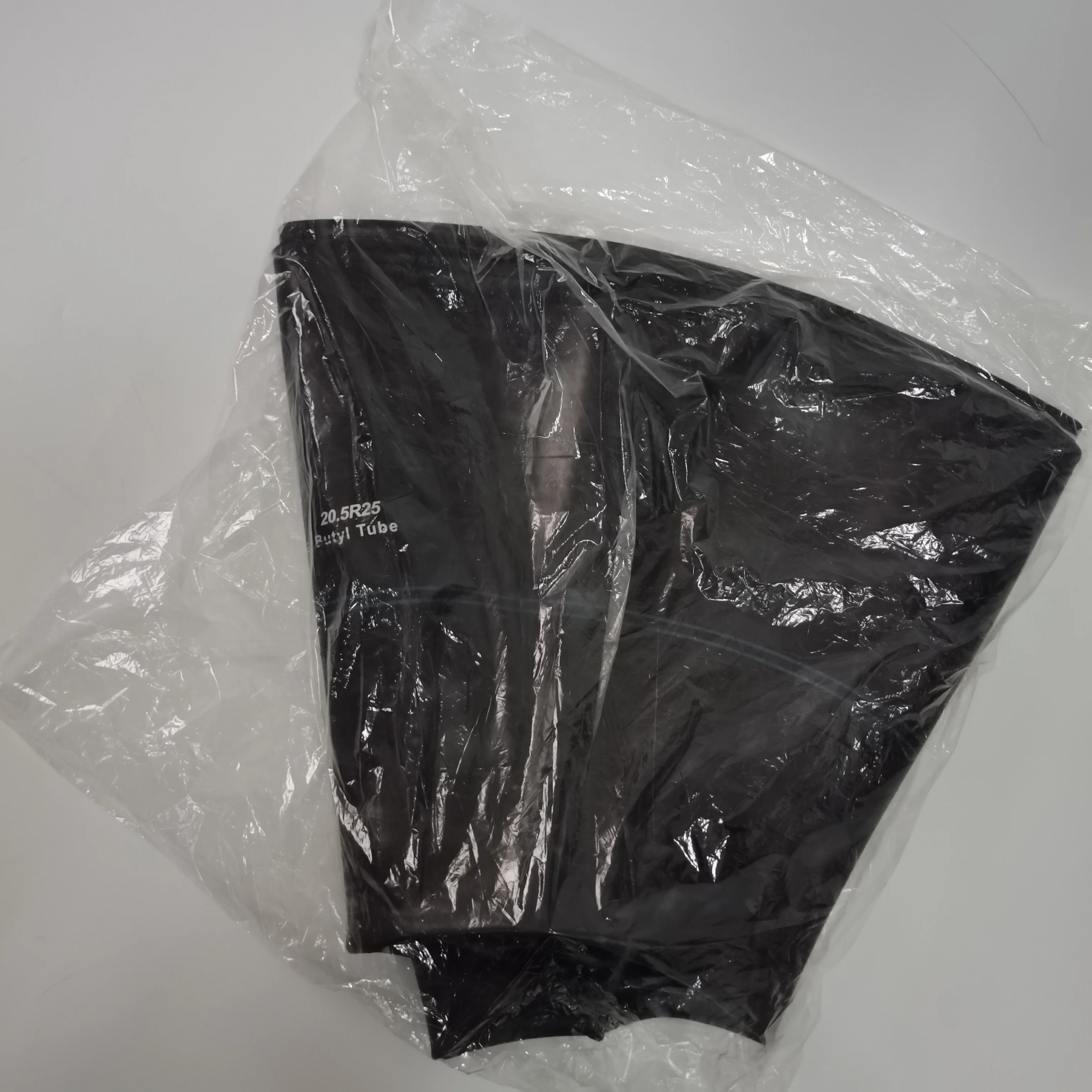 China Professional 1400R20 High Quality Truck Tire Butyl Rubber Inner Tube Tyres Tire For Truck