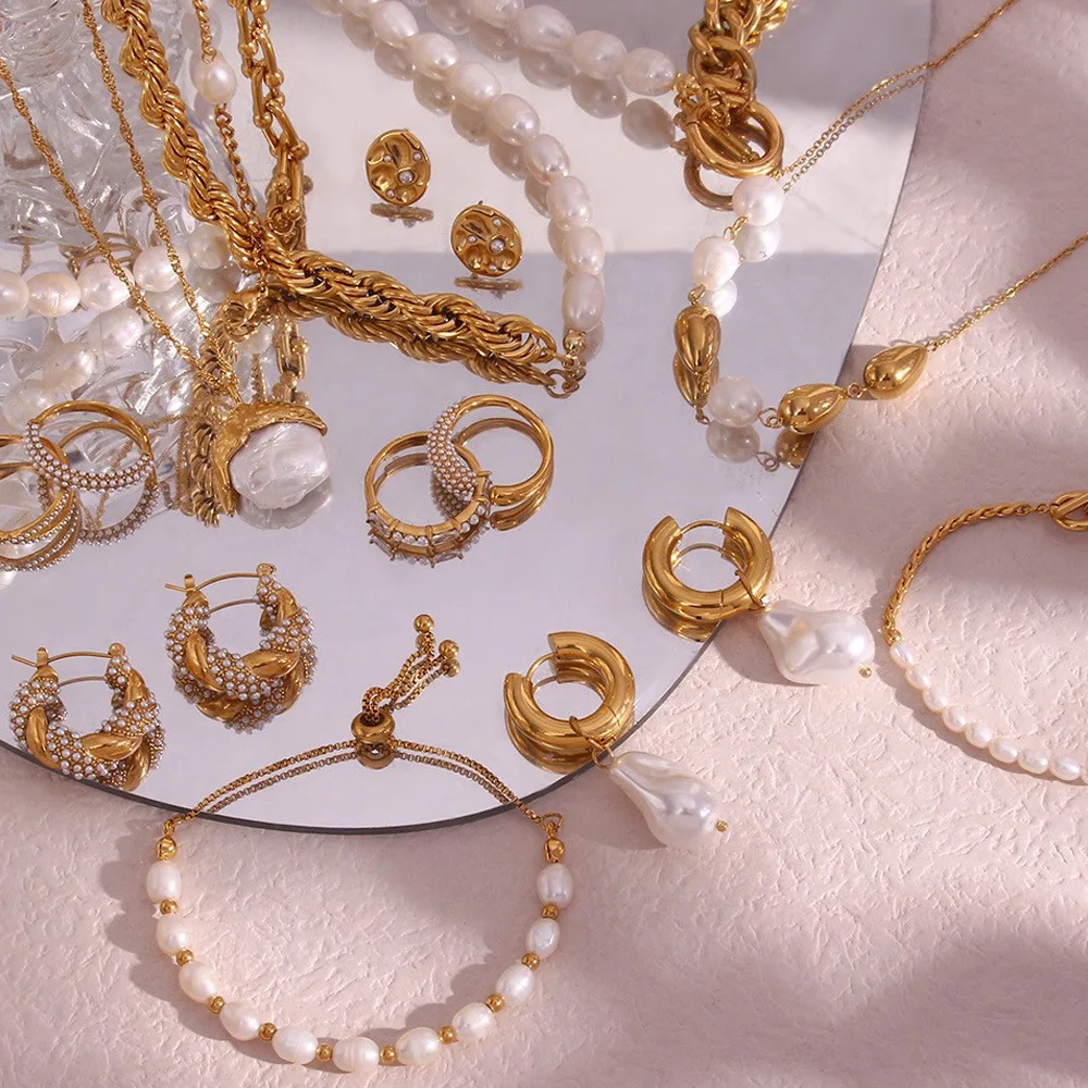 Europe and the United States Ins Popular Simple Pearl Necklace Earrings Set Titanium Steel Pearl Jewelry Set