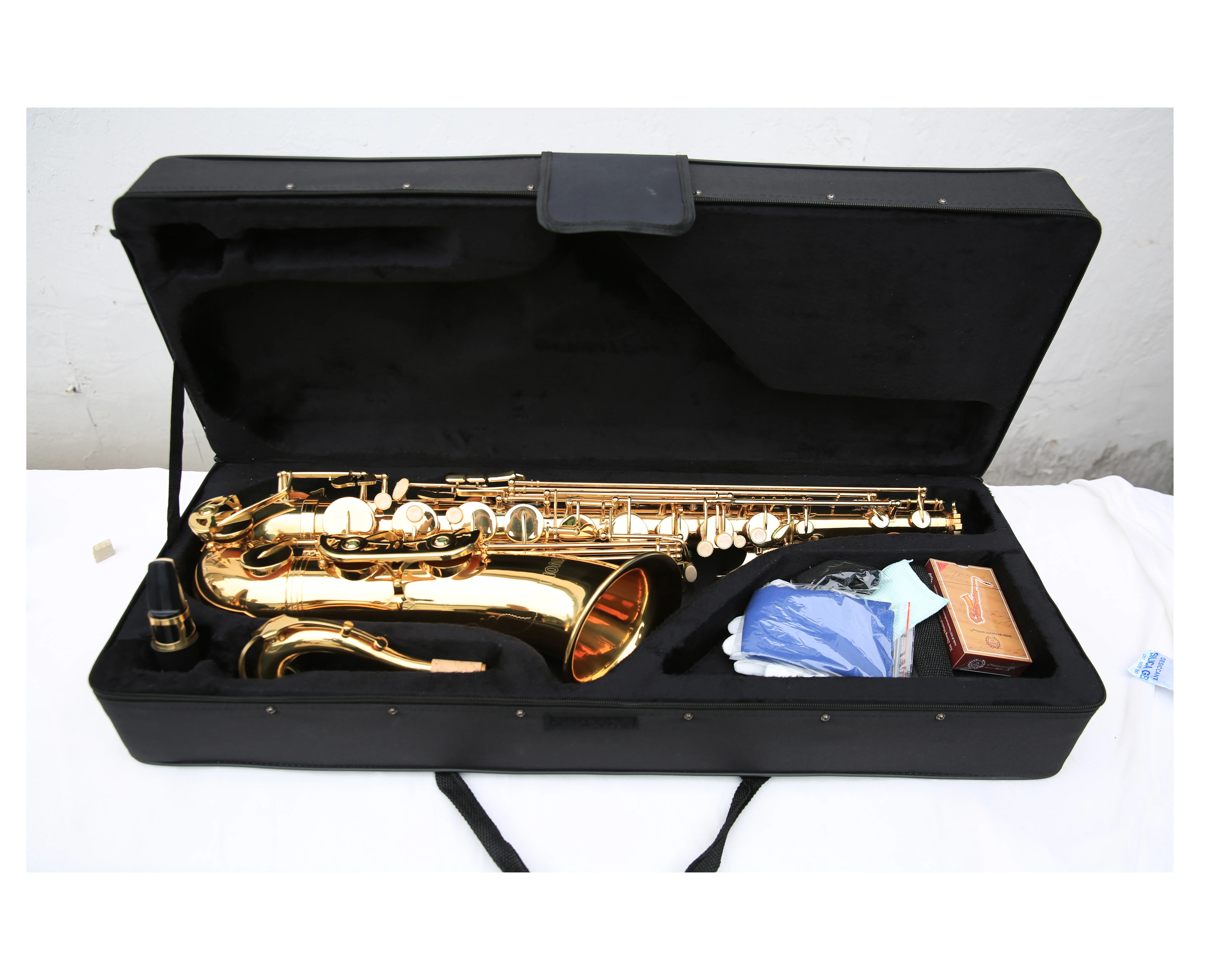 Hot selling high quality inexpensive cost-effective saxophone Professional saxophone