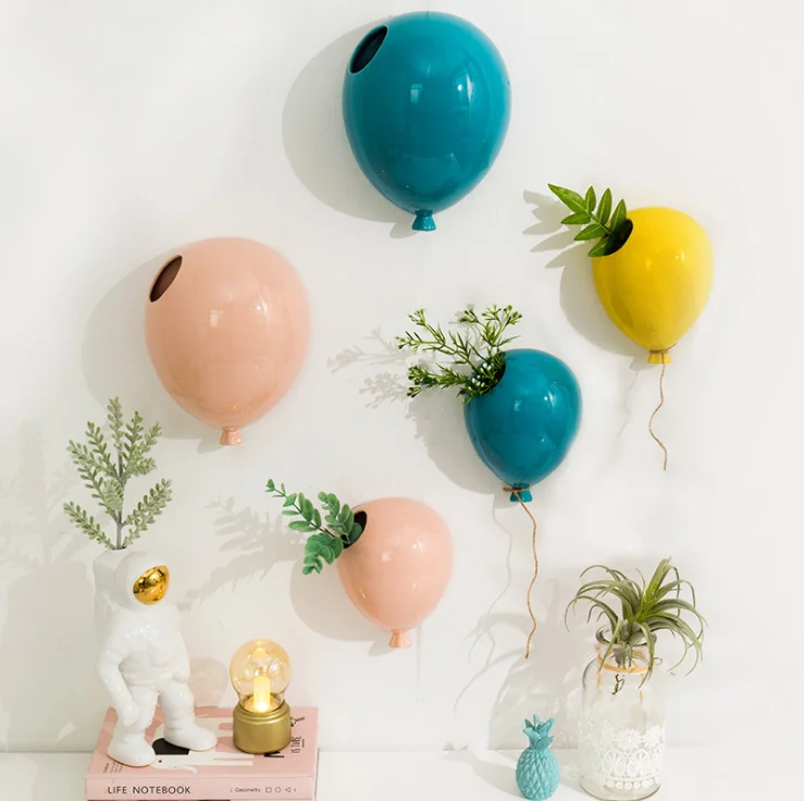 
Creative Nordic Style Balloon Shape Ceramic Green Plants Succulent Wall-mounted Flower Pots 