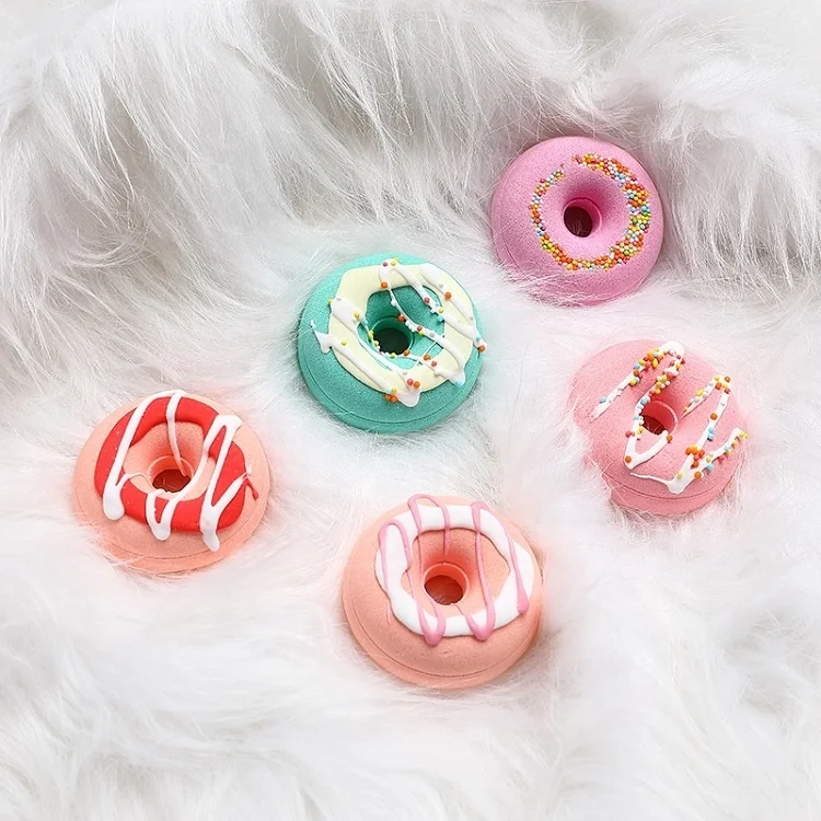 Hot sale Bulk Small Cute Donut Essential Oils Natural Organic Women Bath Salts Explosion Bath Bombs Christmas Gifts
