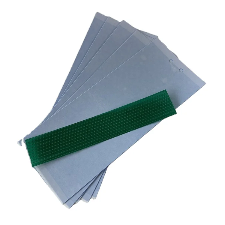 Farmland garden uses double yellow fly plate glue trap