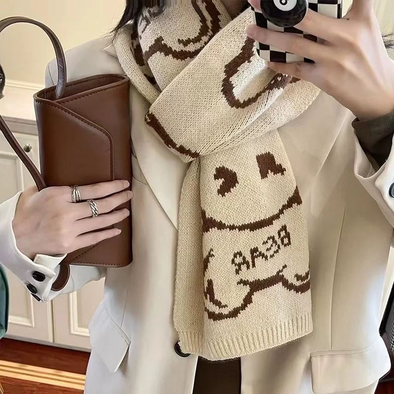 Autumn and winter bear acrylic brushed knitted scarf