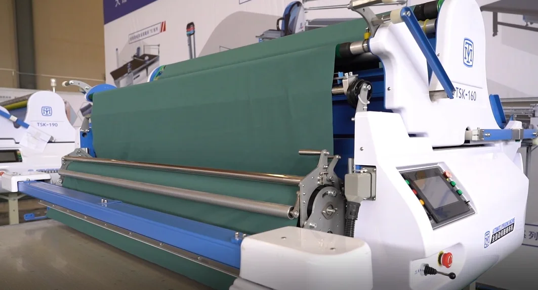 Dress fabric spreader machine fully automatic