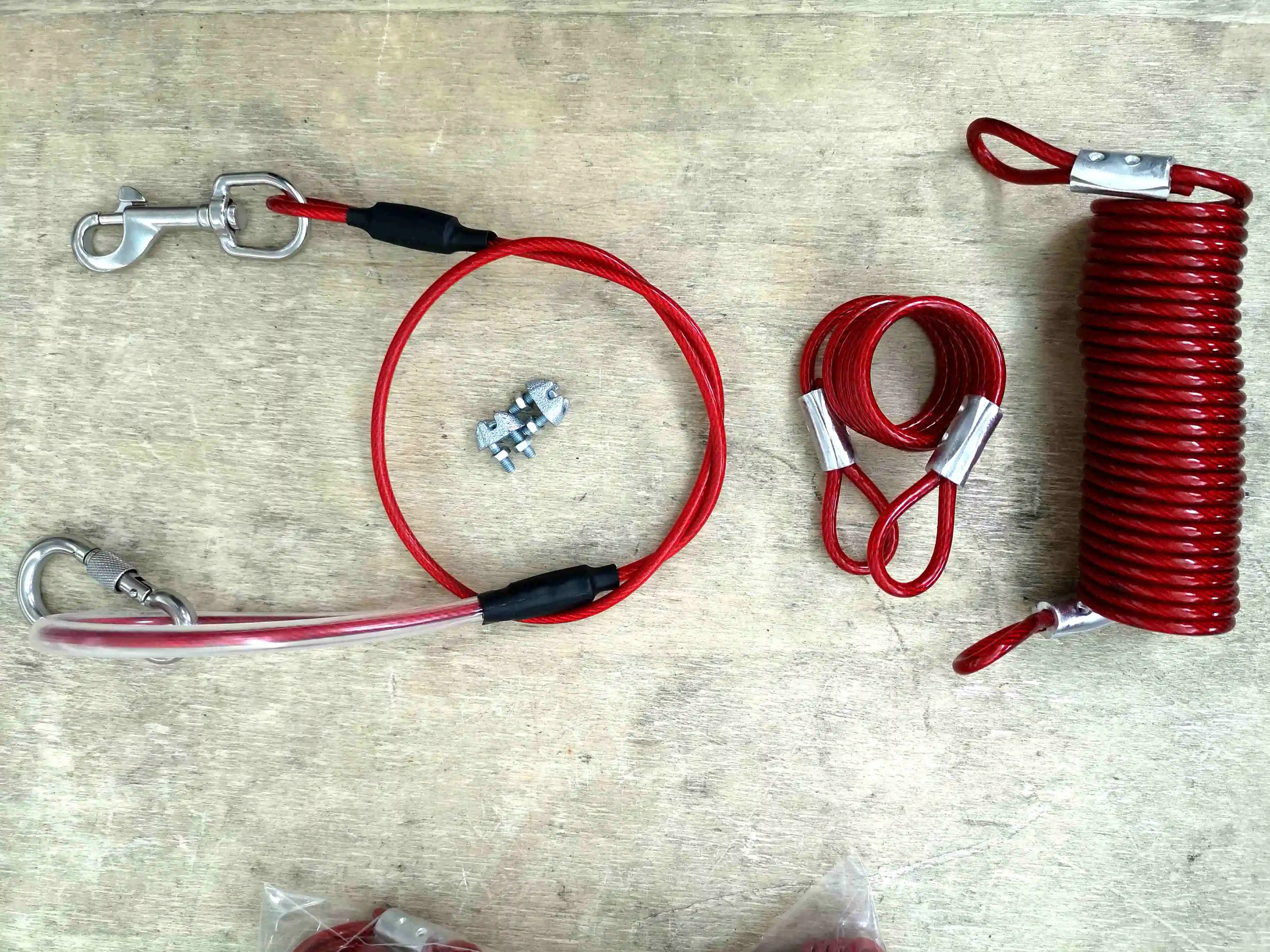 Retractable Red PVC WIre Rope for Dog Tie Out