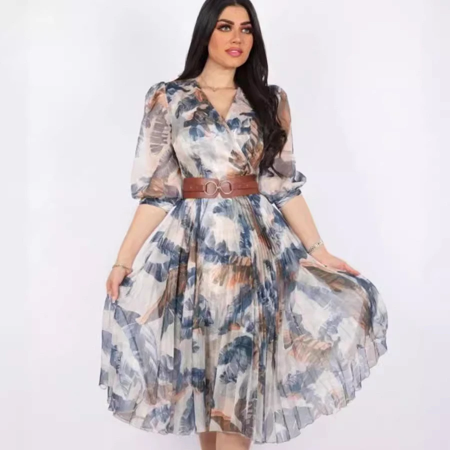 Женское вечернее платье с V-образным