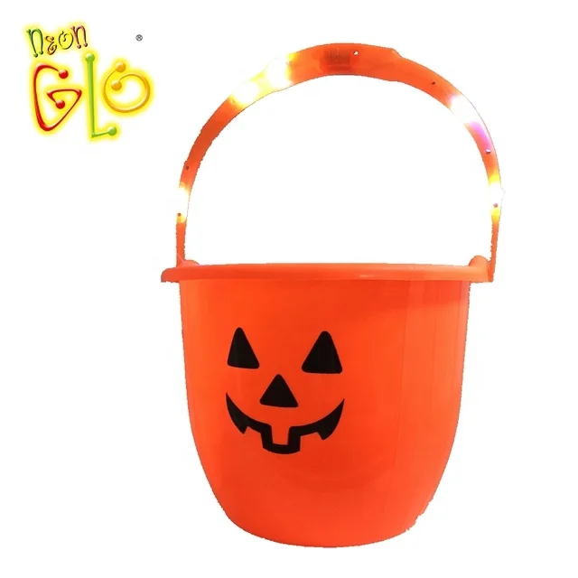 Multipurpose Reusable Light Up Pumpkin Bucket for Halloween Candy Bucket Jack O Lantern Trick Or Treat Bucket with Glow Handle