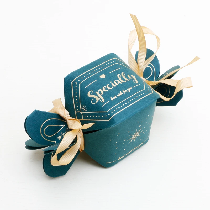 creative flower gold wedding favor square luxury pvc pet plastic luxury candy chocolate box with insert clear lid