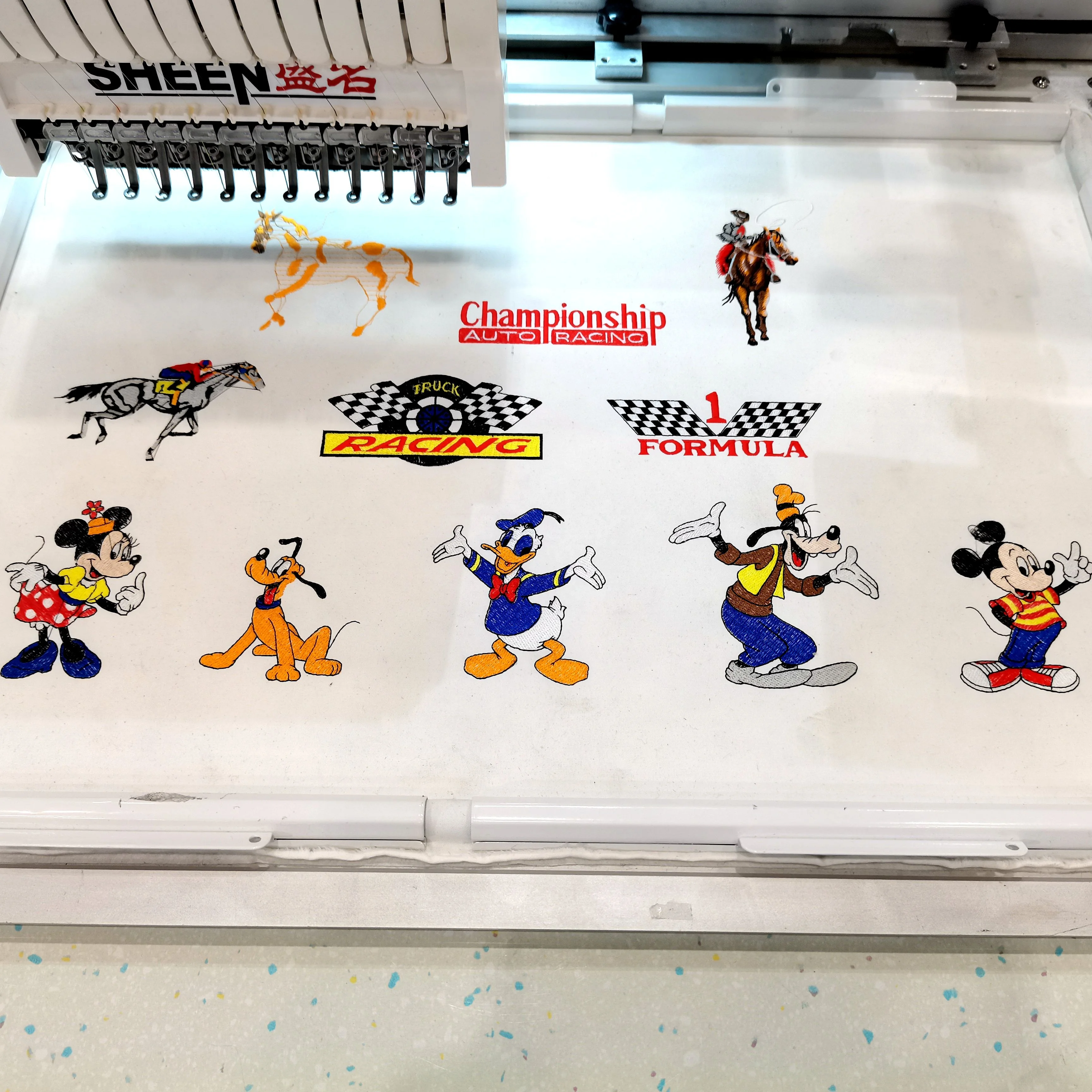 Одноголовочная вышивальная машина, трубчатая футболка, шляпа