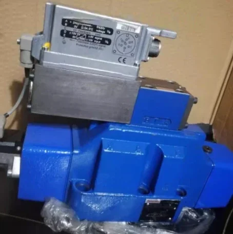 Rexroth Proportional valve  0811404438  4WRLE27Q4-430M-3X/G24ETK0/A1M  4WRLE27Q4-430M-30/G24ETK0/A1M   Original new