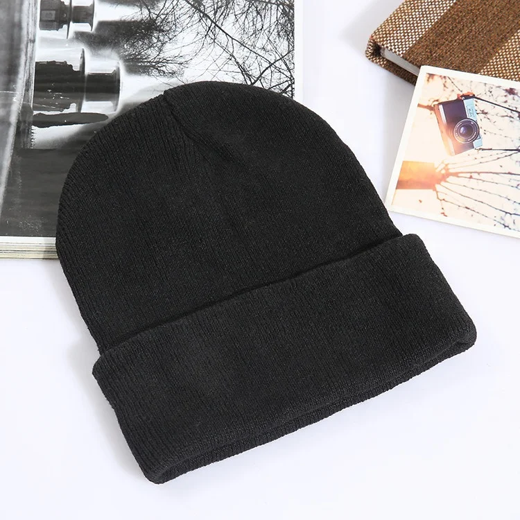 Factory Wholesale BIG DISCOUNT STOCK Women Mens Winter Warm Knitting Beanie Hats Plain Skull Beanie Cheap Cuff Knit Beanie Cap