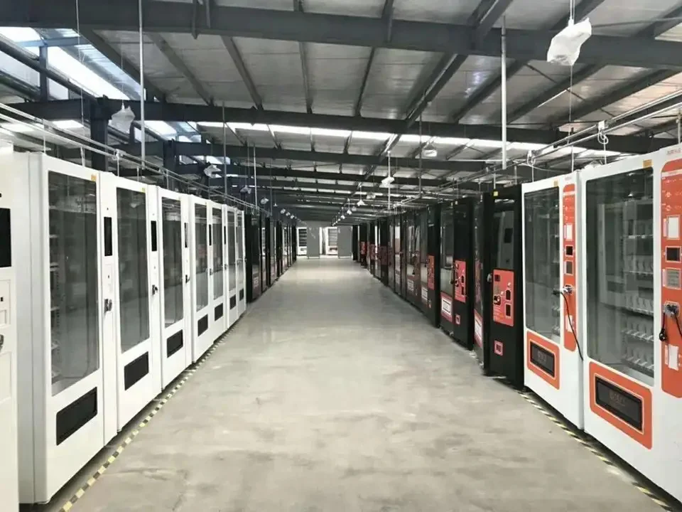 Best Price Automatic Snack And Drink Vending Machine Store Foods Combo Water Vending Machines With Card Reader