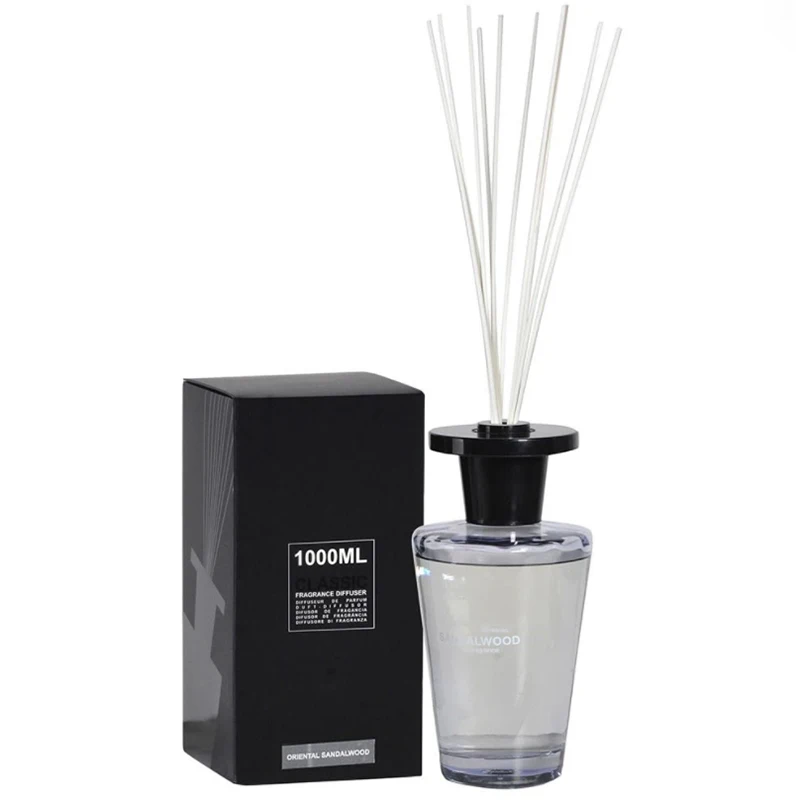 Luxury Glass Bottle Reed Diffuser with Rattan Sticks Decorative Aroma Spray for Home Car & Office Air Freshener for Hotels