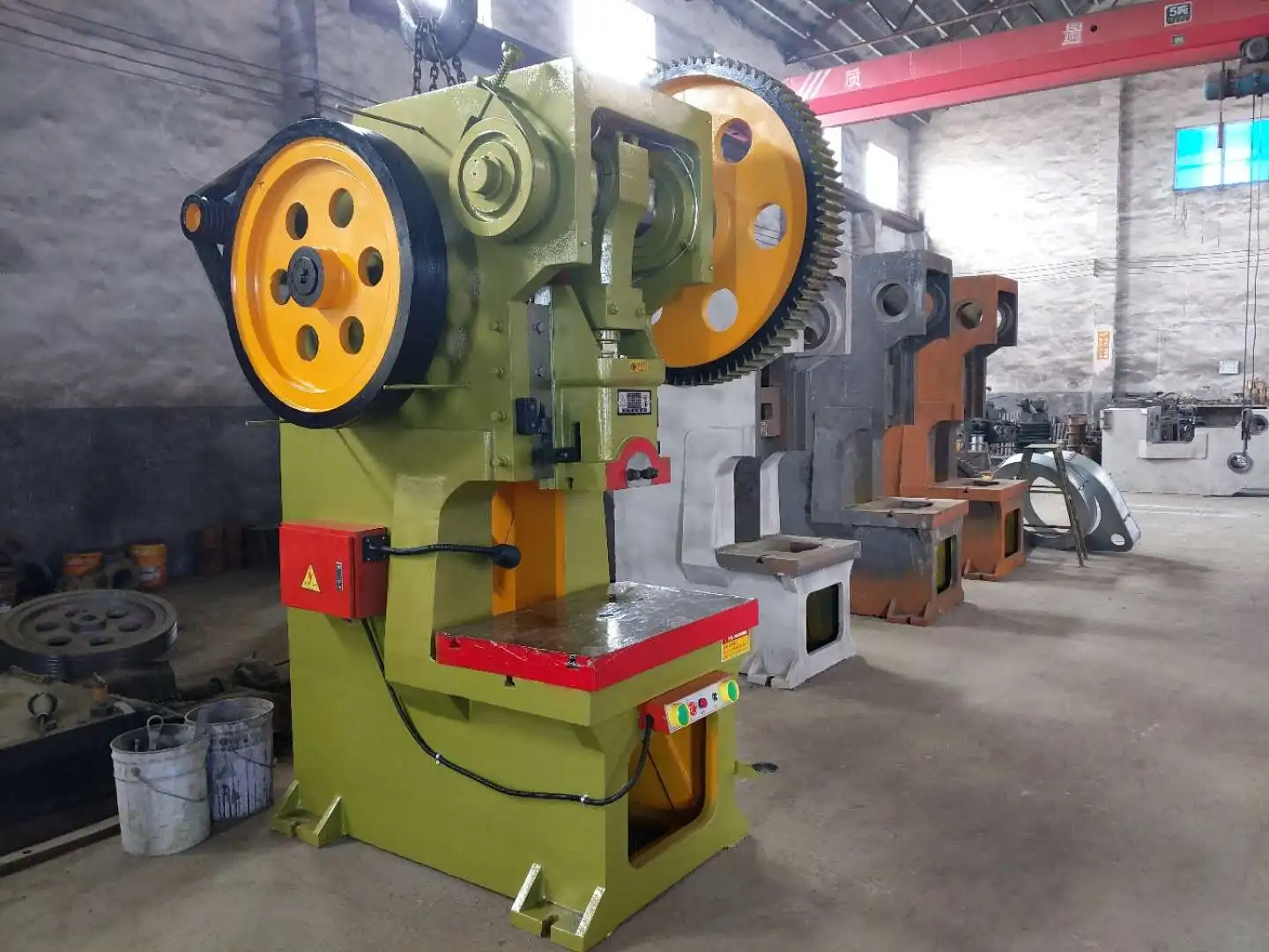 Machine Press Power J23-40T Mechanical Hole Press Digging Punchingpower press punch machine for metal hole punching