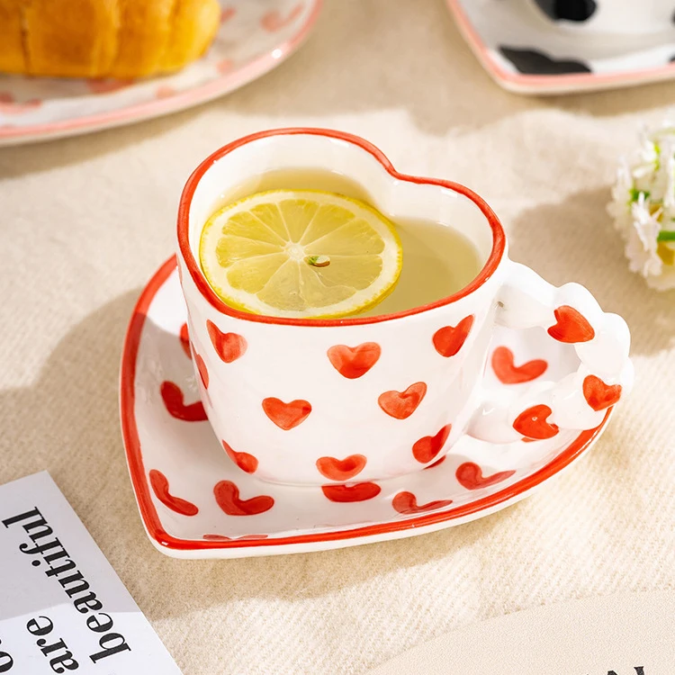 Creative Lovely Hand-Painted Red Love Heart Coffee Mug And Dish Underglaze Color Peach Heart Ceramic Cup And Saucer Set