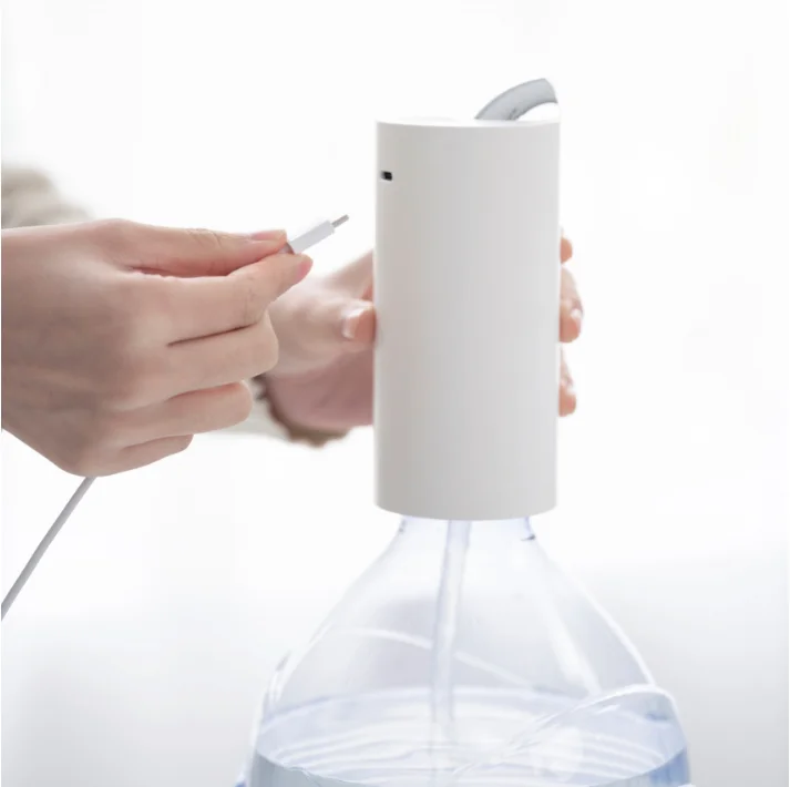 Rechargeable Easy Use  5v Mini Foldable Dispenser Battery Operated Domestic Drinking Bottle Water Pump