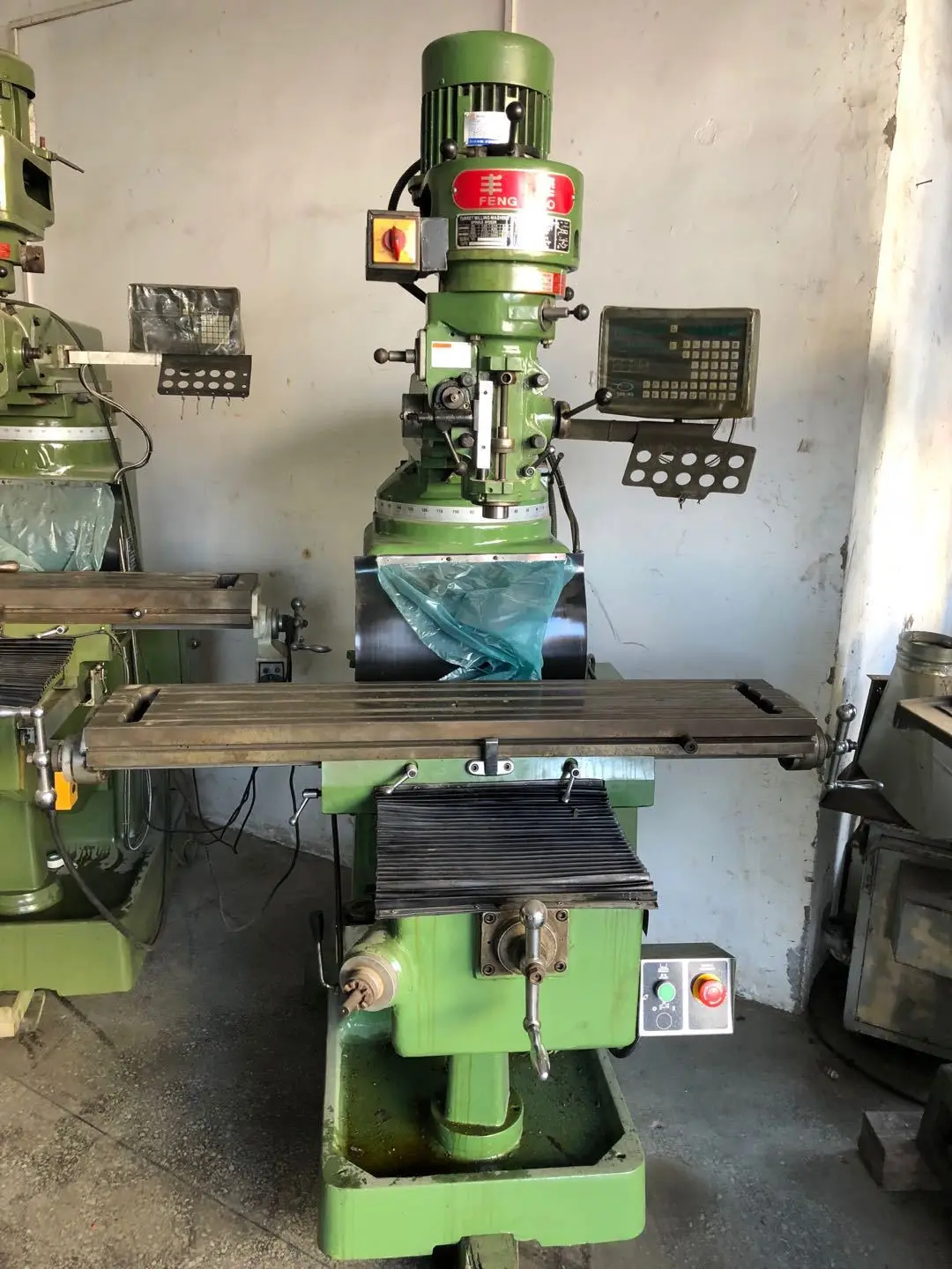 Factory Supply Vertical Horizontal Turret Type Universal Used Cnc Milling Machine