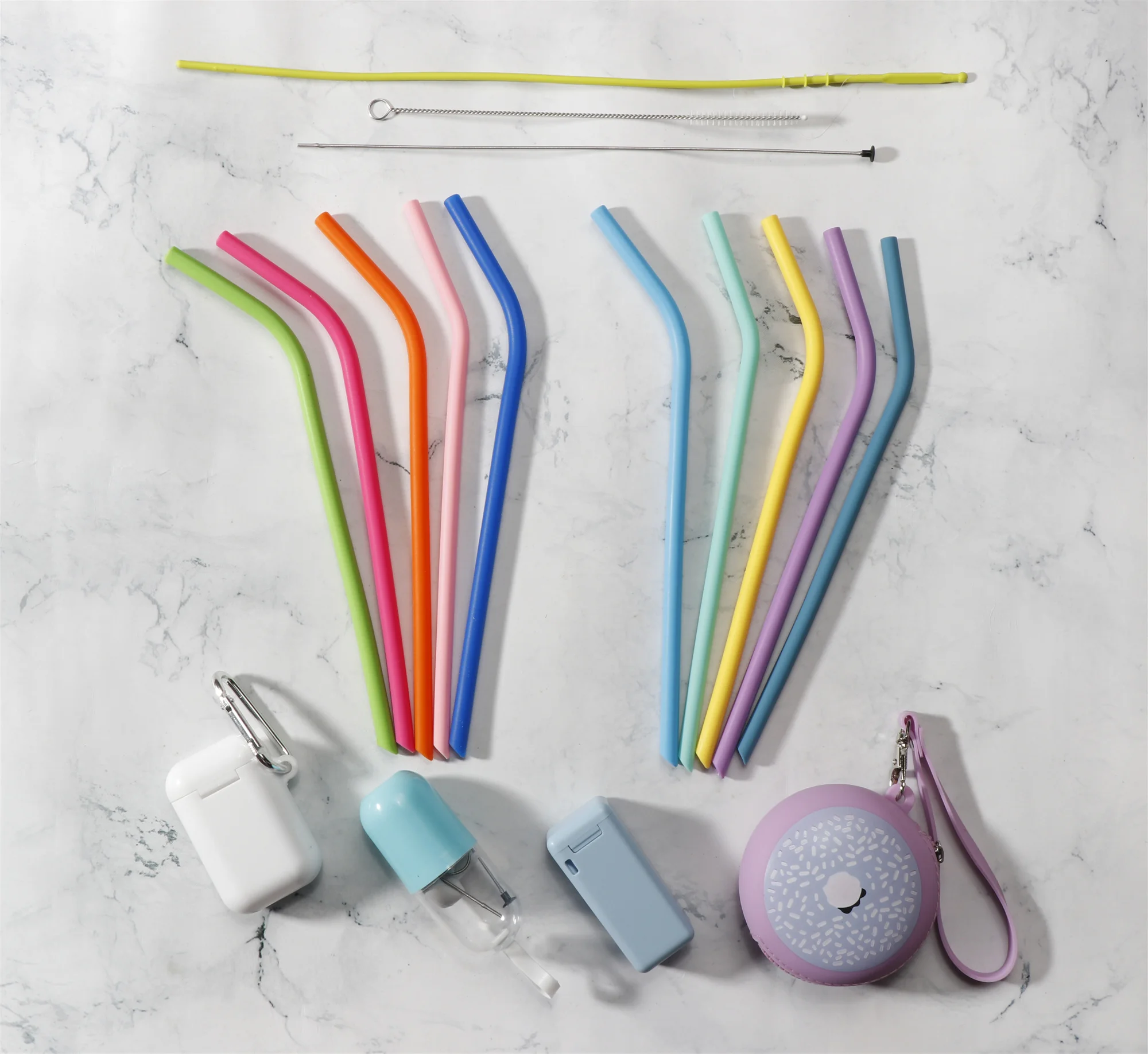 Силиконовая изогнутая соломинка с кисточкой 17 см