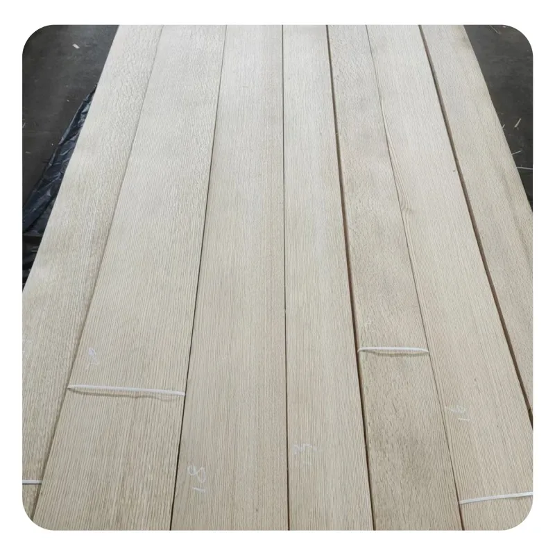 Cheap Price  0.5Mm  American Flake Red Oak Veneer  Oak Wood Veneer For Furniture and Veneer plywood