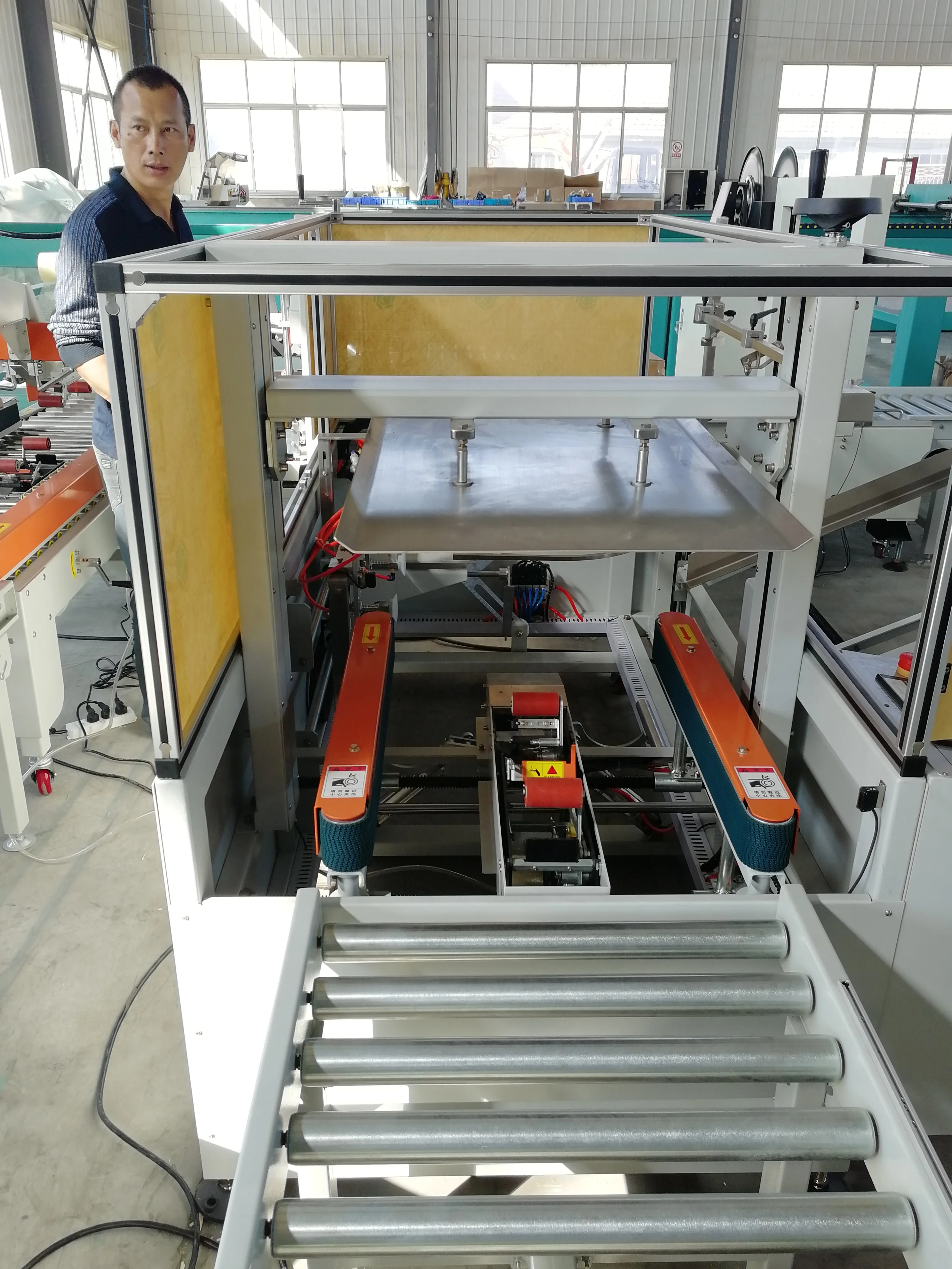 Automatic Bottom Sealer Case Erector Machine Carton Forming Machine