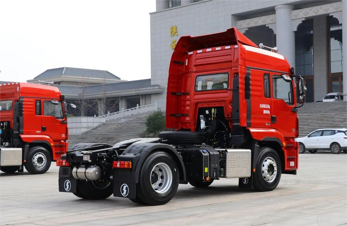 Трактор SHACMAN M3000S 375HP 4x2