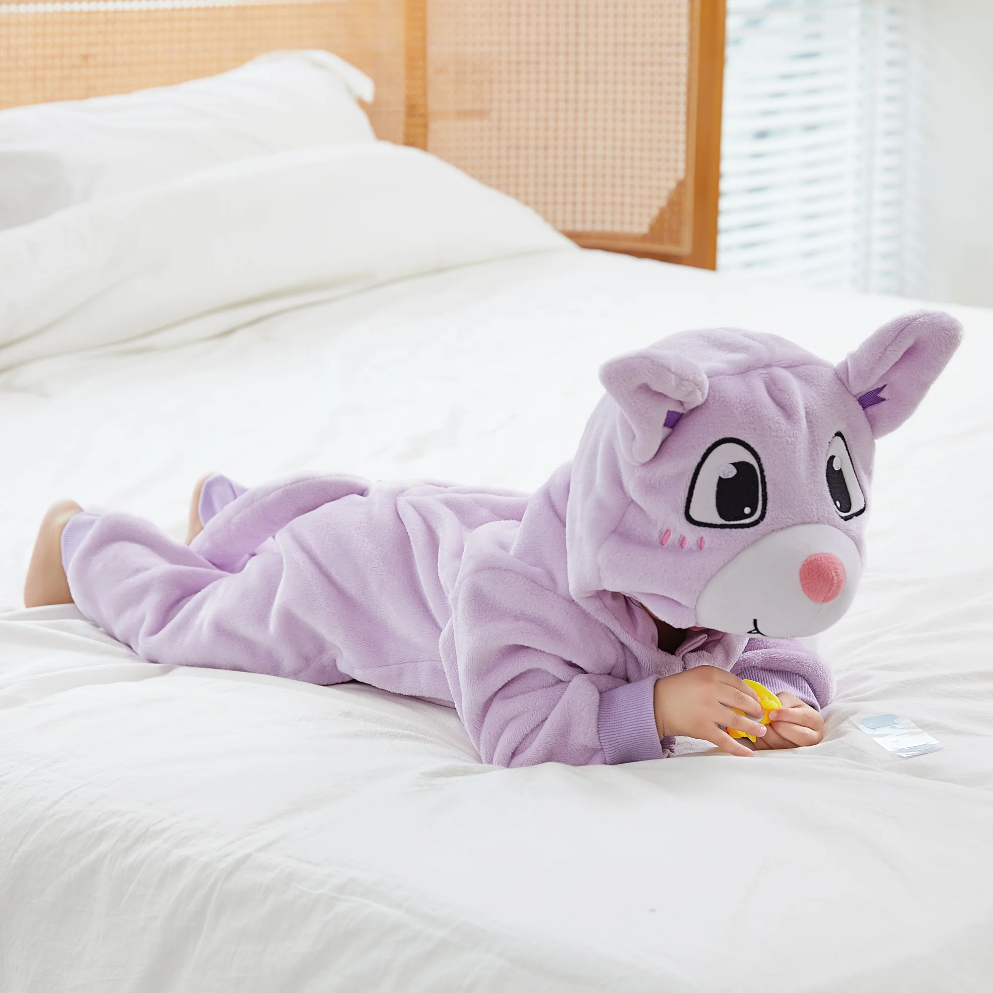 Michley Factory Purple Bat Hot-sale 100% Polyester Baby Pajama Cute Newborn Baby Jumpsuits Winter Baby Animal Romper