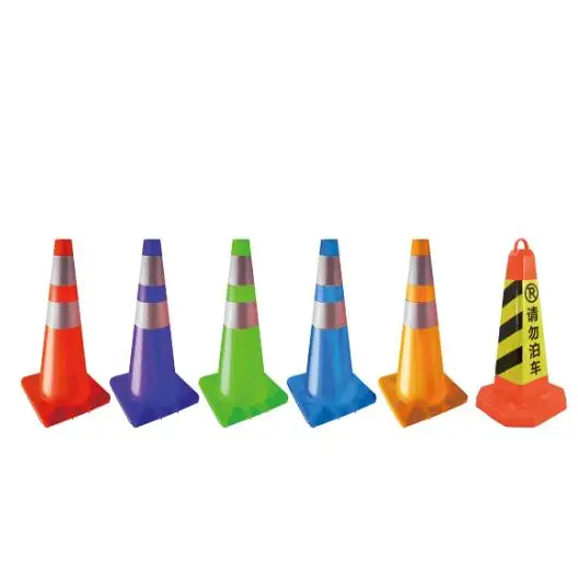 2023 New Products Collapsible Retractable Safety Yellow Traffic Cones With Reflective