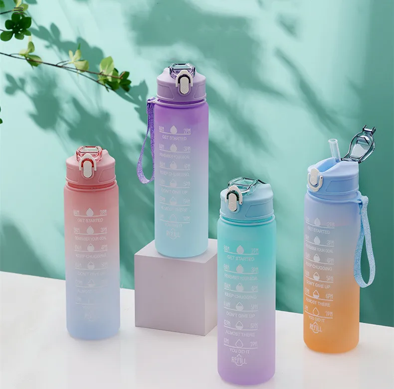 Large Capacity Straw Sports Water Bottle Gradient Color Motivational Plastic Water Bottle With Time Marker