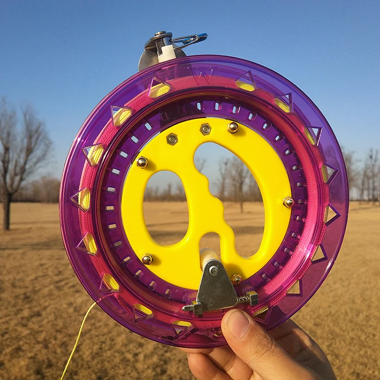 Factory wholesale all kinds of kite flying device kite wire board handle kite wheel