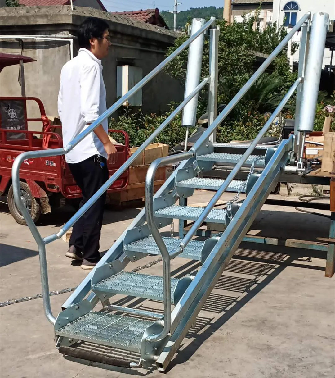 step ladder for oil production and refining supplier with width 800mm, w/o guardrail