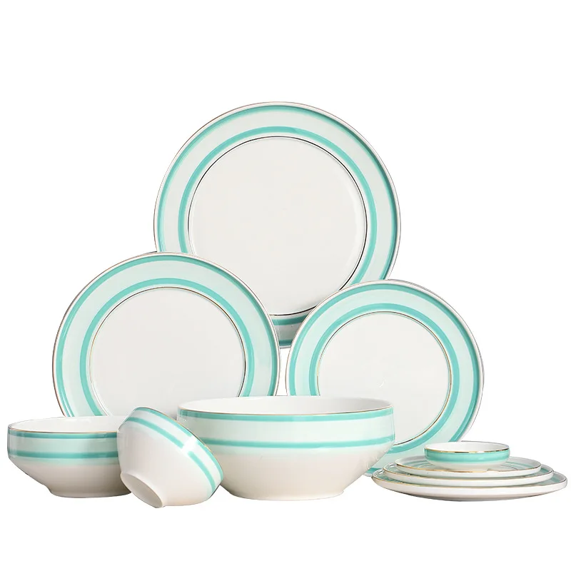 Wholesale bone china dinner set fine porcelain plate and bowls with gold rim dinner set