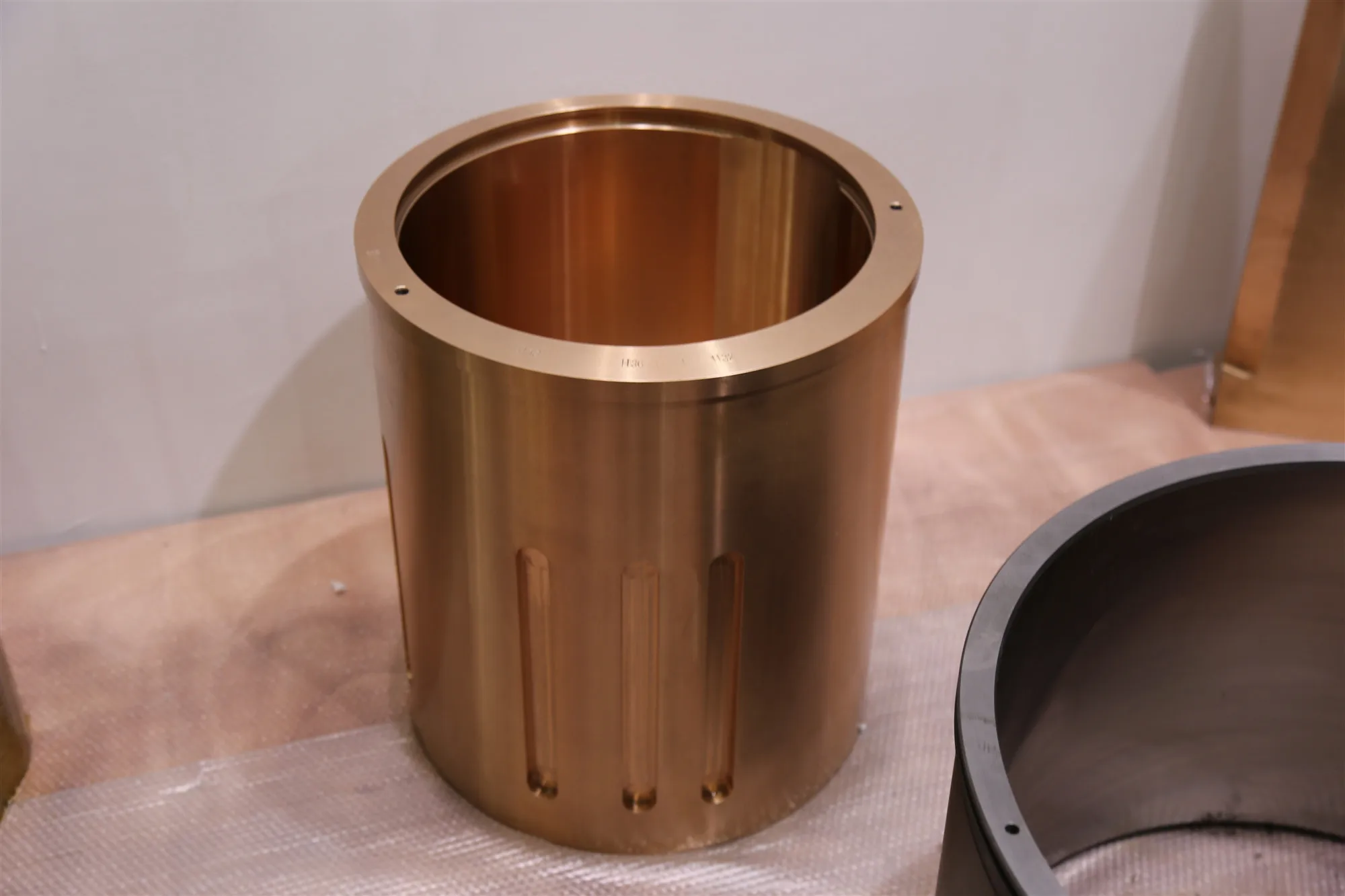 Cone Crusher Spare bronze parts good use eccentric bushing for Mining GP series crusher