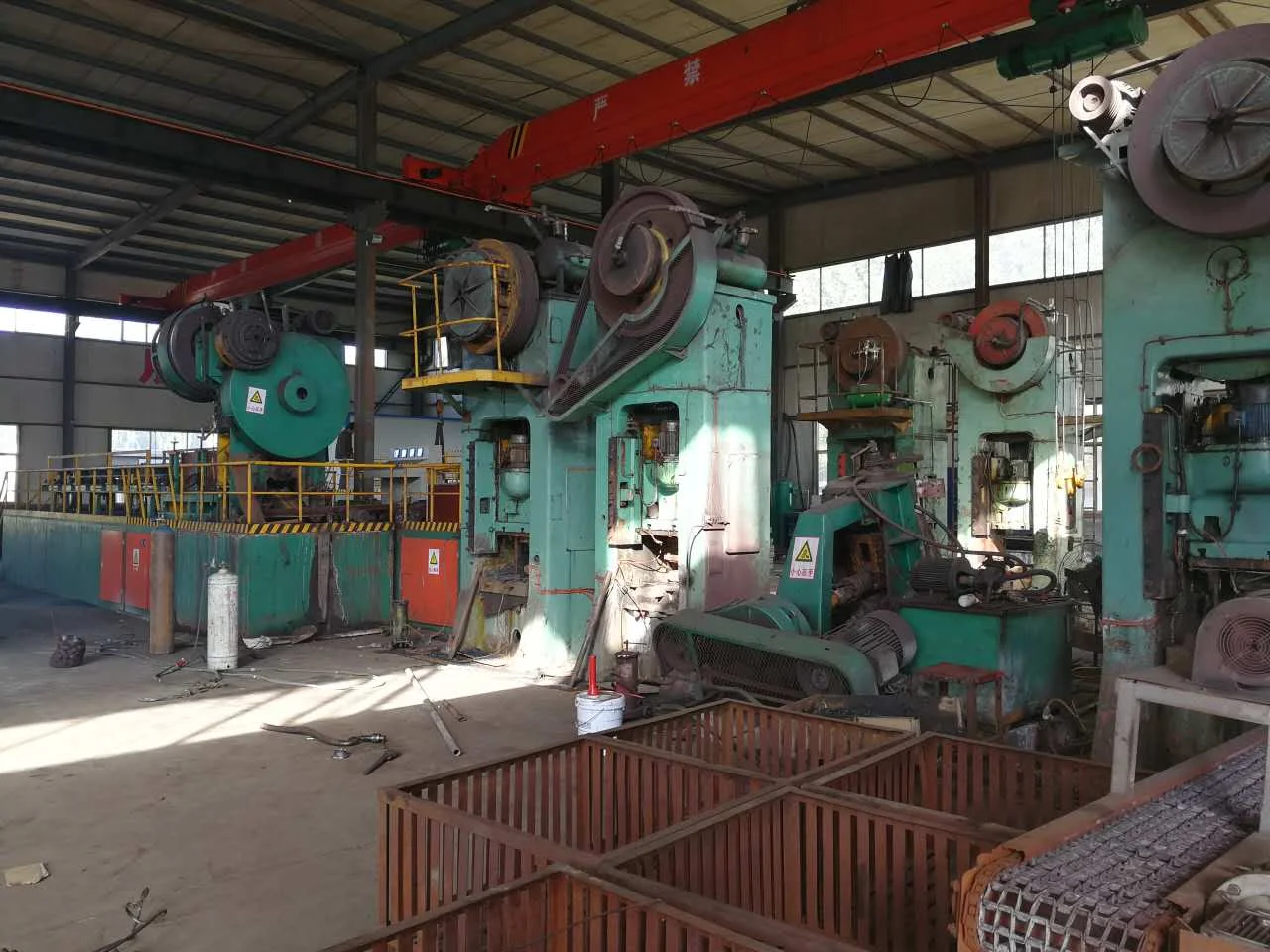 High Quality  Auto Spare Parts for Automotive Wheel Hub ford 81AB-1215-A 1591389 VKBA897