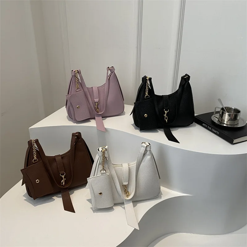 Fashion Vintage Pu Hardshell Chain Printed Letter Fashion Hand Bill Shoulder Bag Ladies Shopping