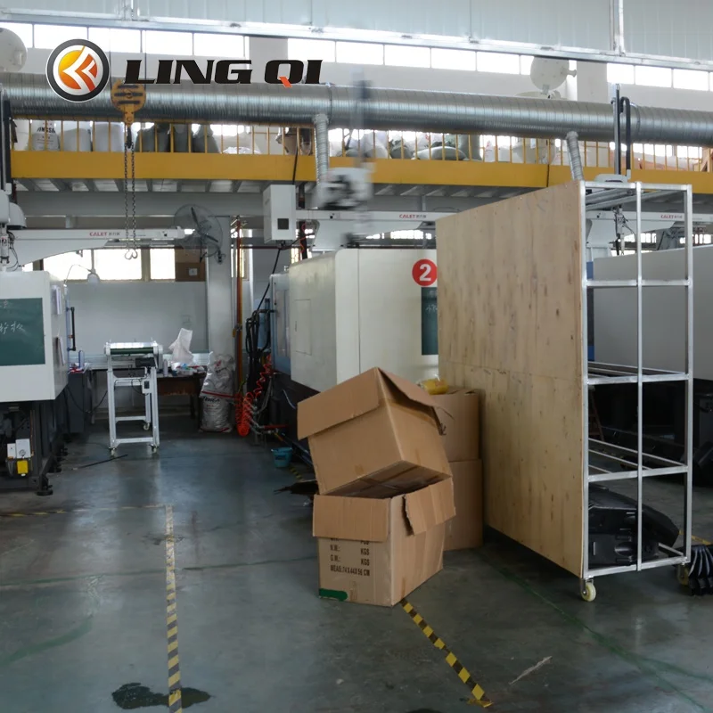 Processing plastic parts, fairing services. 200g-10000g injection molding equipment processing, high quality processing services