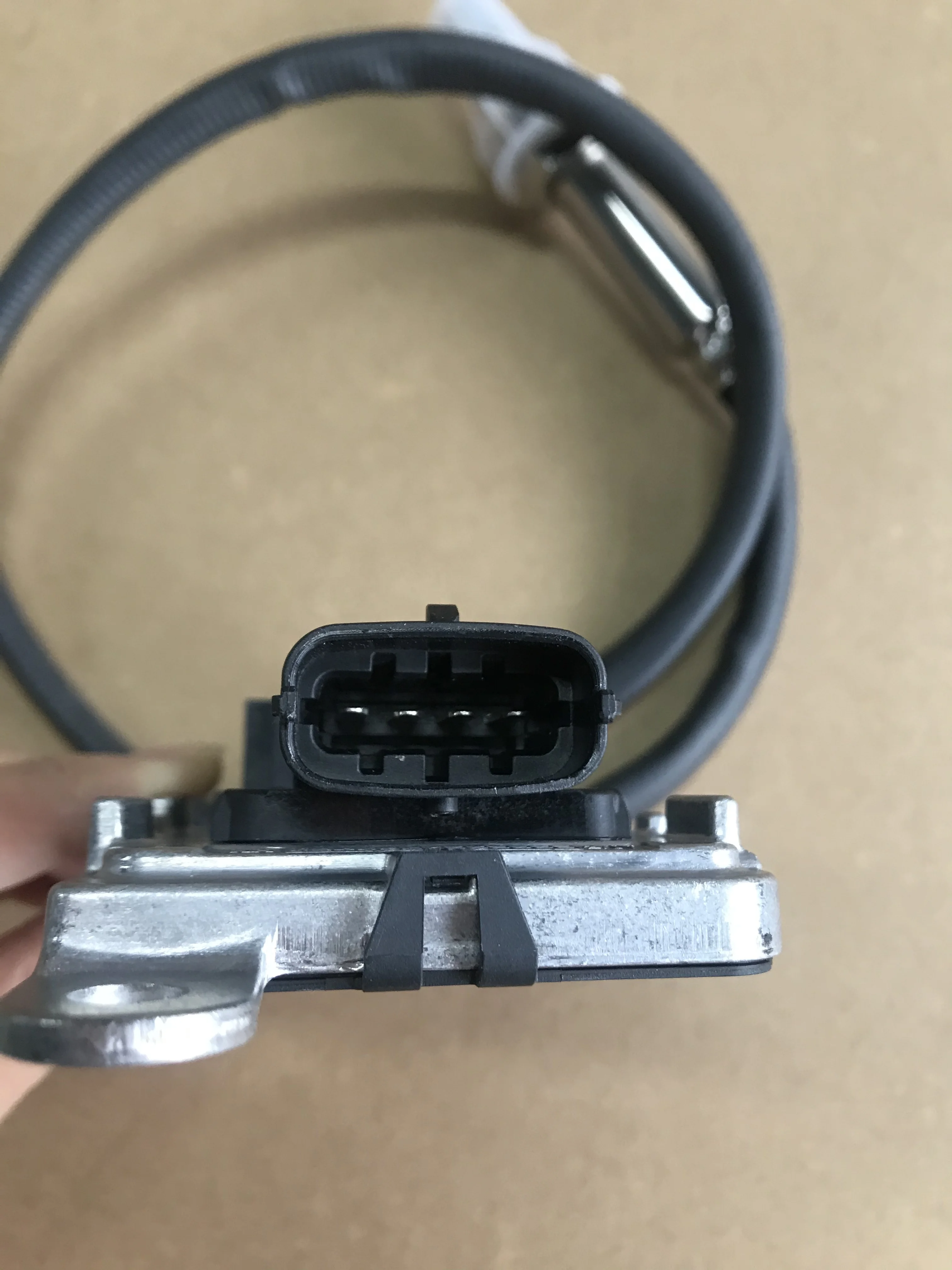 Датчик окиси азота 5WK9 7339A NOx датчик 12V для Benz Detroit DD13 DD15 DD16 Uninox 5WK97339A A0101532328