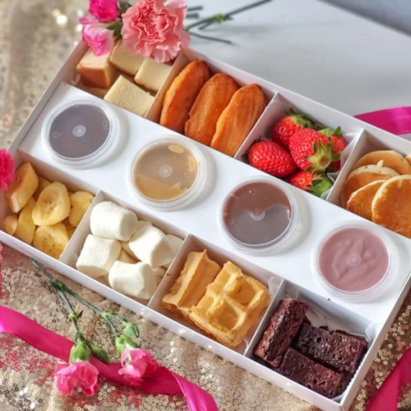 8/10 dividers/cell takeaway bakery fruit food packaging box white black kraft paper takeout picnic box for dessert fruit sauce