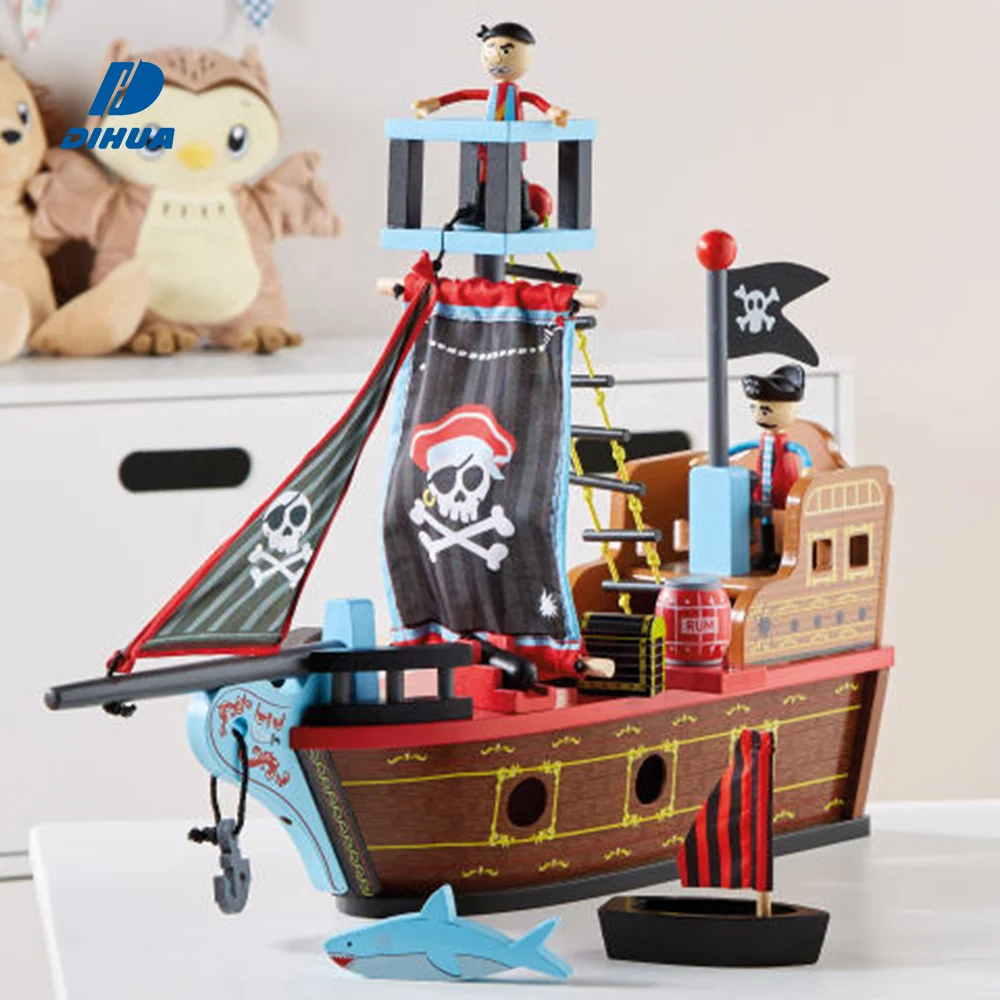 Pirate Play Theme Wooden Toy Boat Customizable Pirate Boat Toy with Figures Simulate Finding Treasures Pretend Role Play Toys