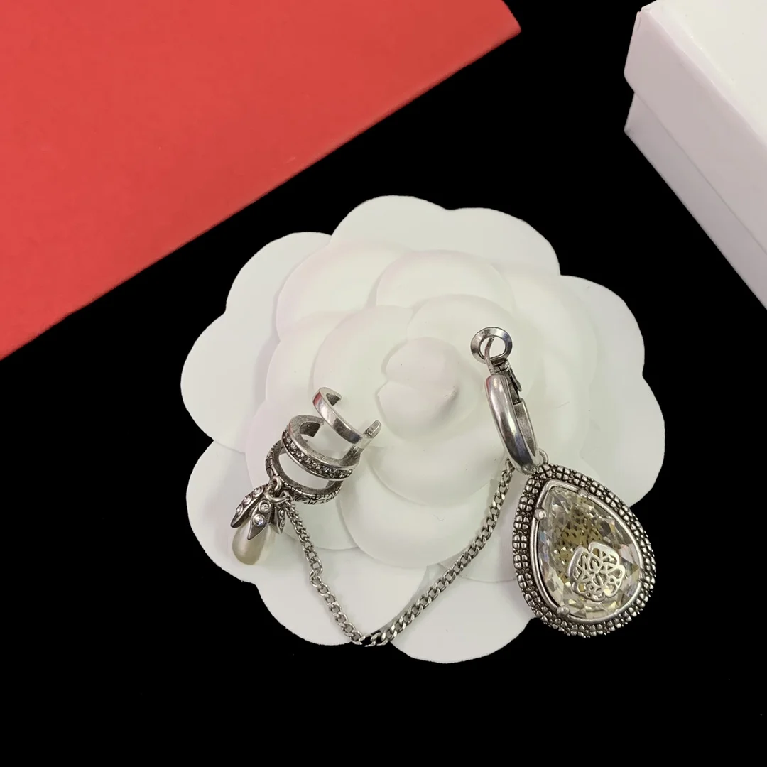 Alexander McQueens Cross border Hot Selling 925 Silver Single Diamond Set Pearl Chain Earrings for Girlfriend