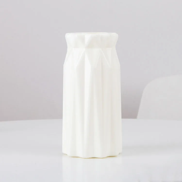 
Factory direct supply european style flower decoration fancy art plastic cheap vases 
