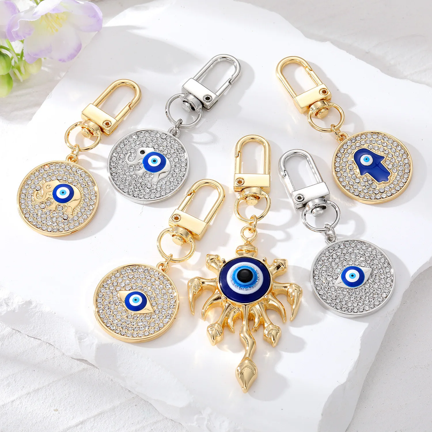Cute Bag Heart Pendant Key Chain Couple Hollow Gold Blue Eye Bag Car Airpods Box Phone Key Accessories Evil Eye Keychain