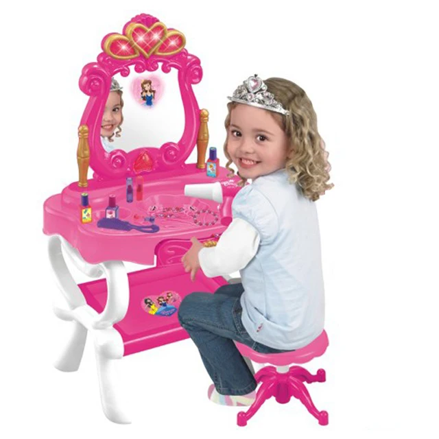 Kids makeup set toy