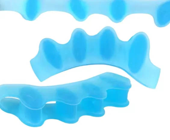 Low price Separator Function Bunion Pain Relief Foot Care SEBS  Gel  Silicone Toe Original Shape Spacers Straightener