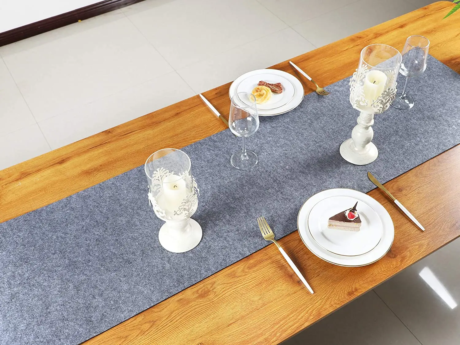 Customized Modern Red PU Logo Felt Wedding Table Runner Printed Cotton Woven and Knitted Techniques for Home Hotel Party Use