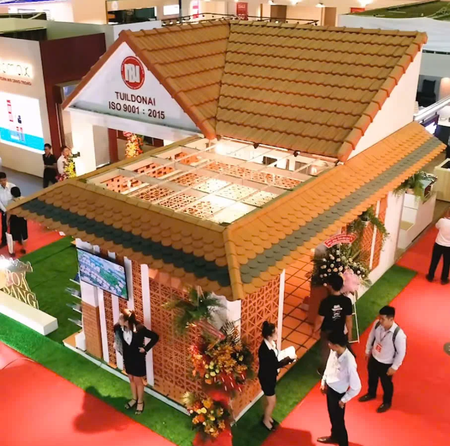 Manufacturer Traditional Style 22 Roman Roof Tiles Low Price New Bricks Facade Clay Customized Service Corrugated Ceramic Tiles