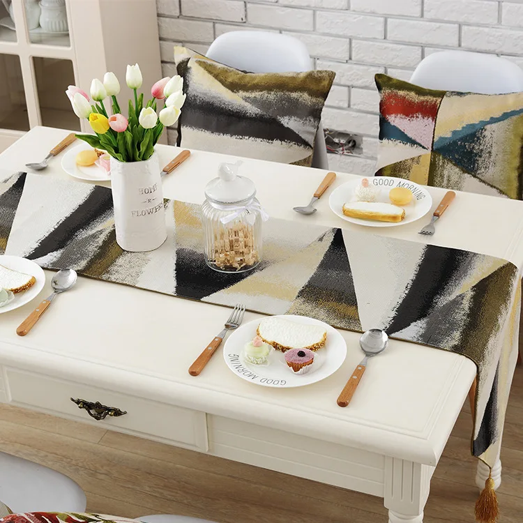 Luxury European Style Table Runner Decorations Jacquard Geometric Dining Table Runners