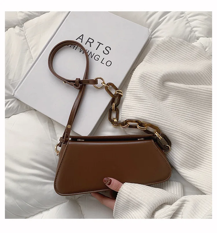 
New Arrivals 2021 Acrylic chain Underarm handbags the single shoulder bag Fashion sling bag Ladies bag 
