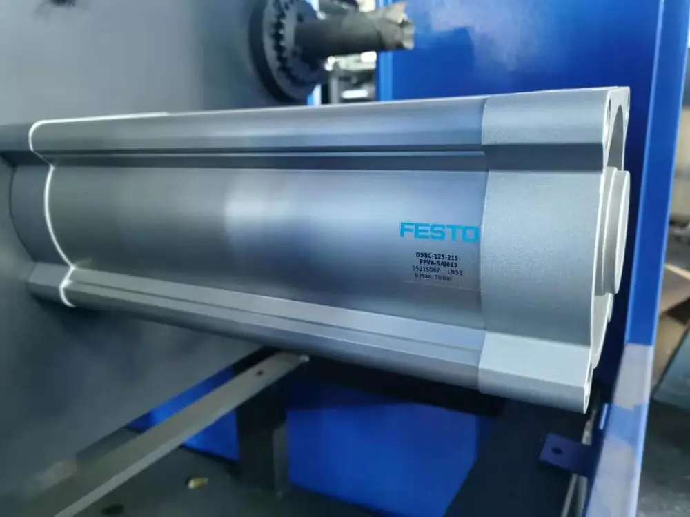 Best Semi Automatic Blow Pet Bottle Machine with Preform Auto Loading and Bottle Auto Loading