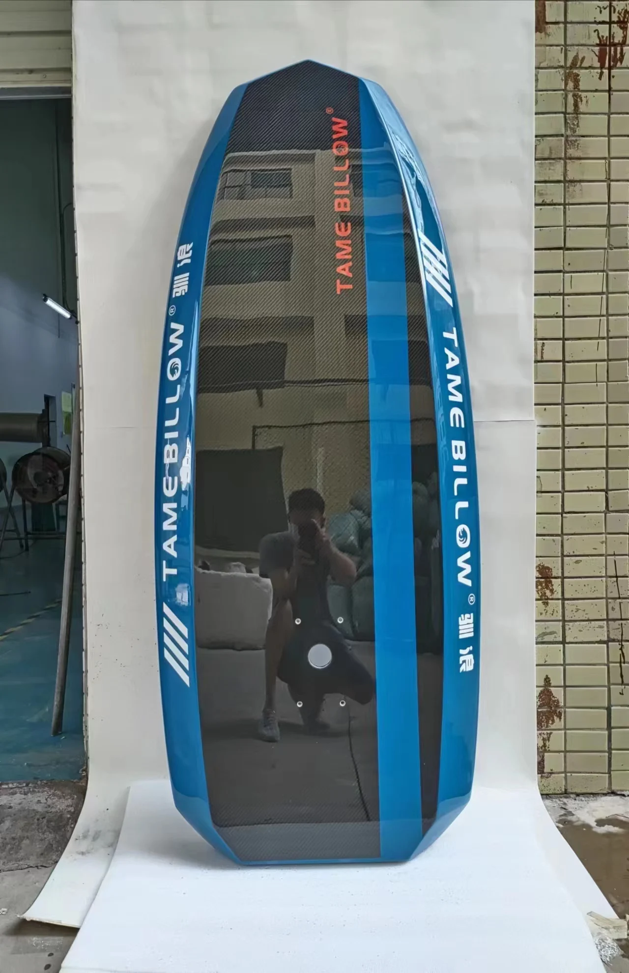 TAME BILLOW 168cm/210cm Wholesale Custom Efoil Surfing 3kw/8kw Hydrofoil E-foil Electric Surfboard with Hydrofoil kit